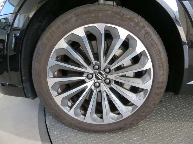 Audi e-tron 12