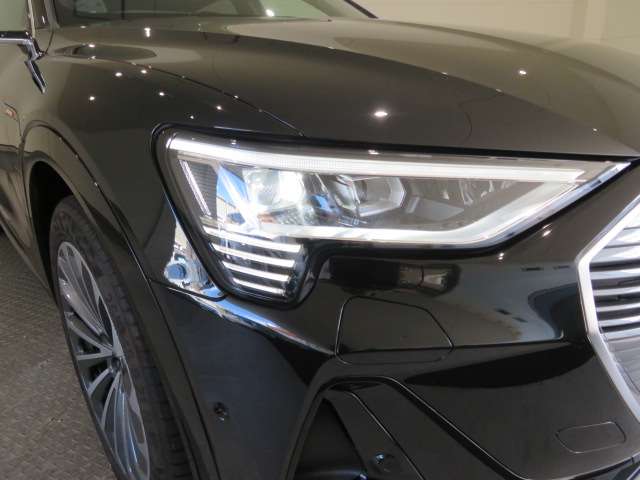 Audi e-tron 5
