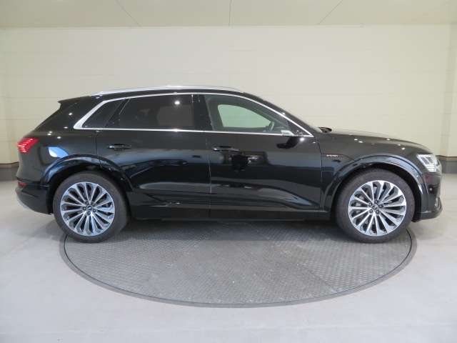 Audi e-tron 6