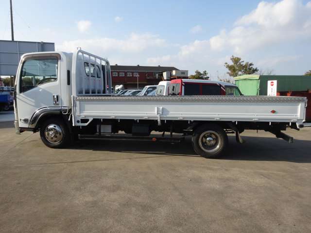 Isuzu Elf 11