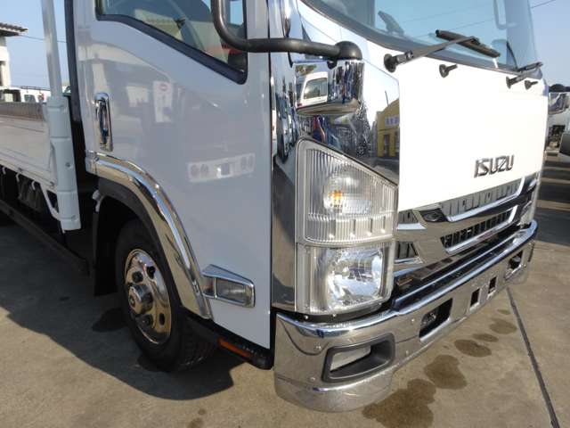 Isuzu Elf 5
