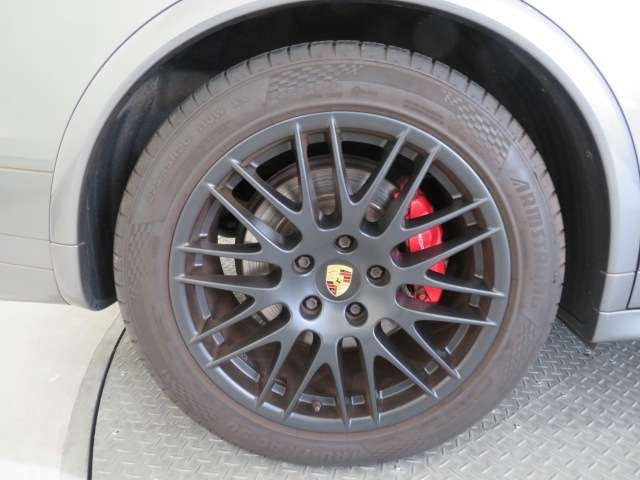 Porsche Cayenne 12
