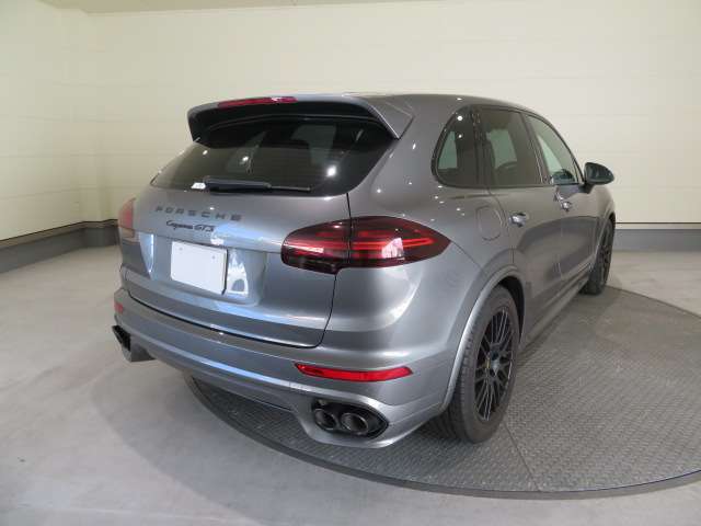 Porsche Cayenne 4