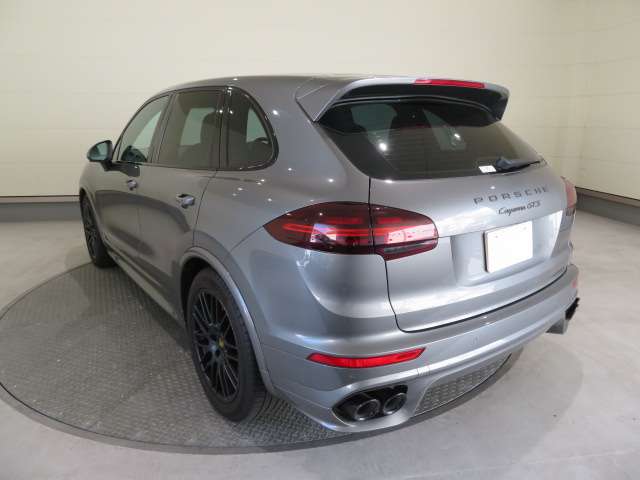 Porsche Cayenne 6