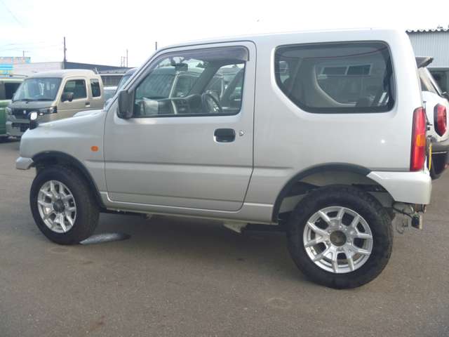Suzuki Jimny 4