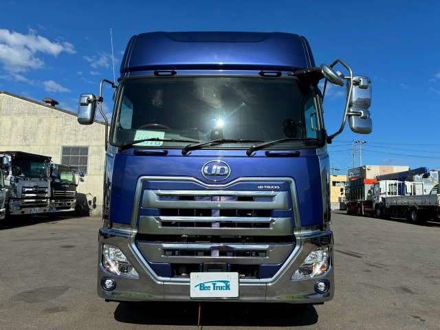 UD Trucks Quon 10