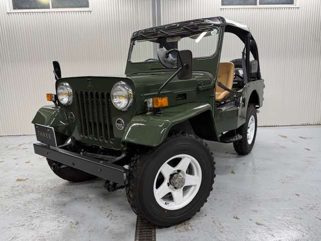Mitsubishi Jeep 2