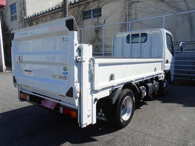Mitsubishi Fuso Canter 7