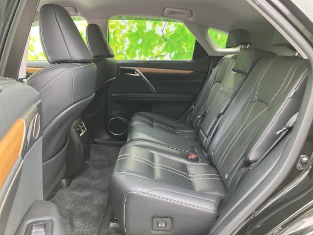 Lexus RX 9