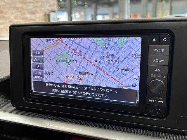 Daihatsu Rocky 3