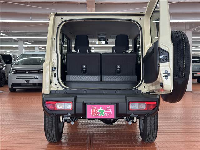 Suzuki Jimny 6