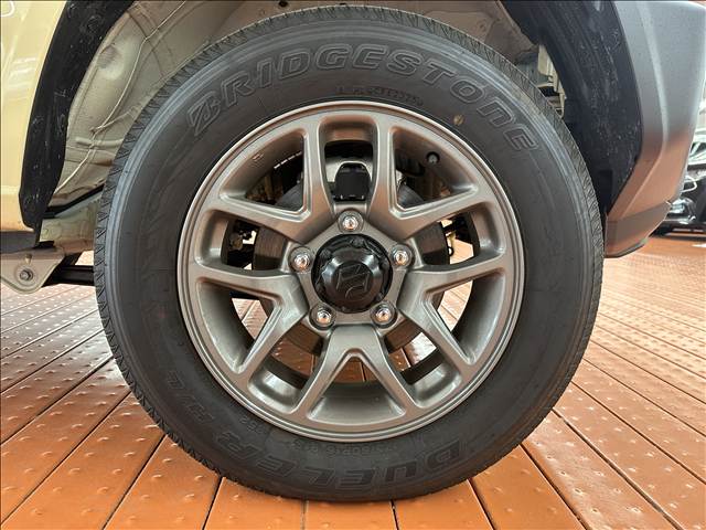 Suzuki Jimny 10