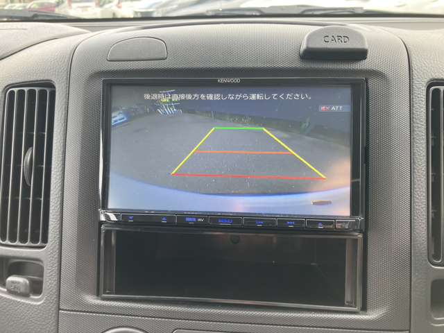 Nissan AD 5