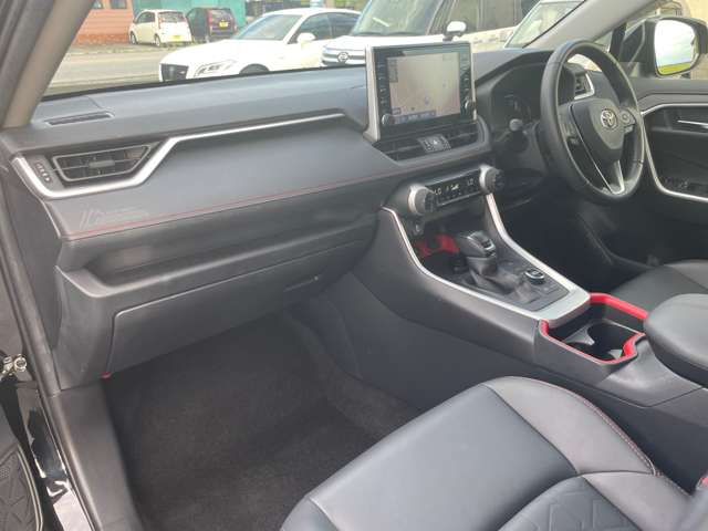 Toyota RAV4 12