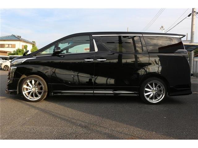 Toyota Vellfire 11