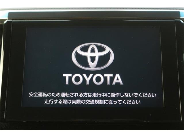 Toyota Vellfire 3