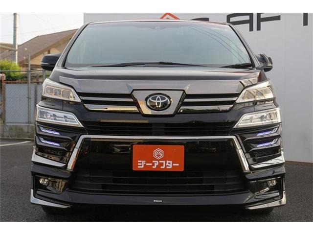 Toyota Vellfire 8
