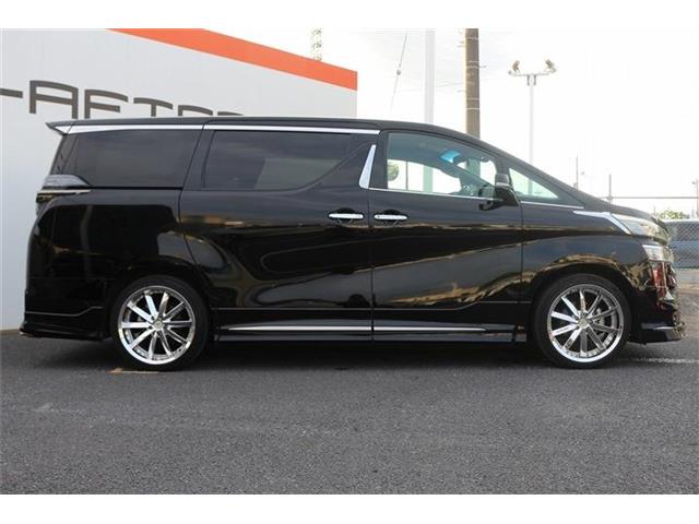 Toyota Vellfire 9