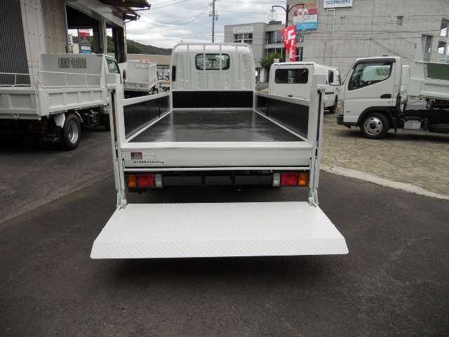 Isuzu Elf 9