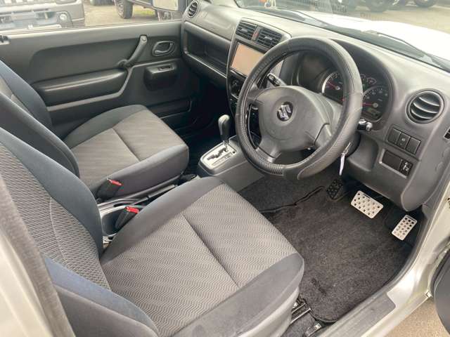 Suzuki Jimny 6