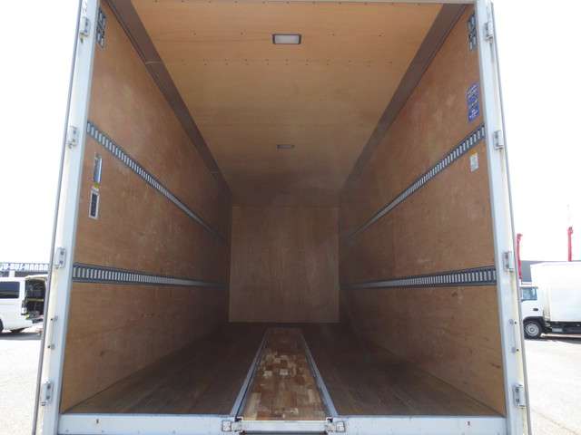 Hino Ranger 10