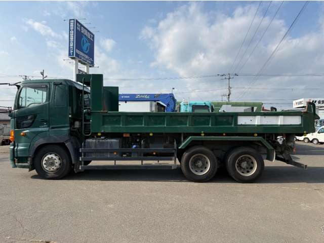 Hino Profia 12
