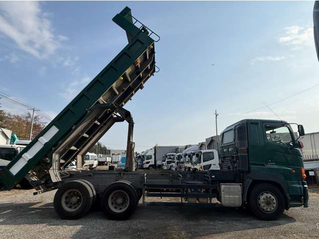 Hino Profia 8