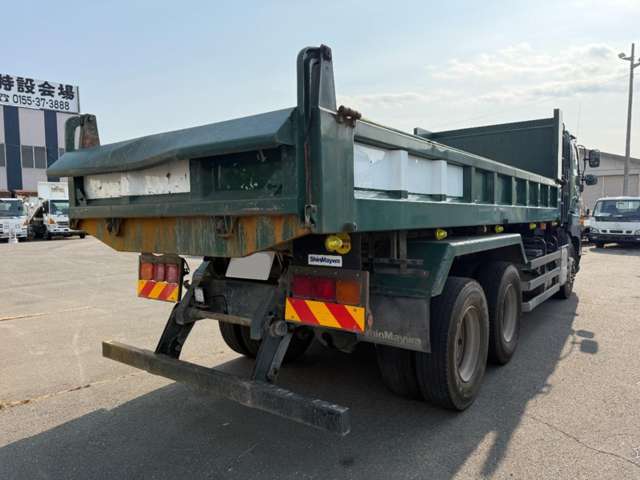 Hino Profia 9