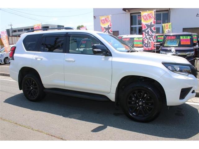 Toyota Land Cruiser Prado 6