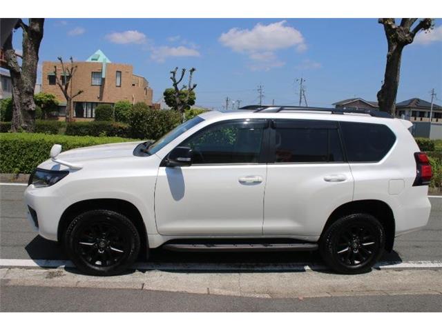 Toyota Land Cruiser Prado 7
