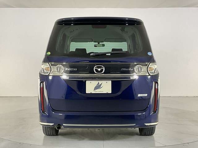 Mazda Biante 7