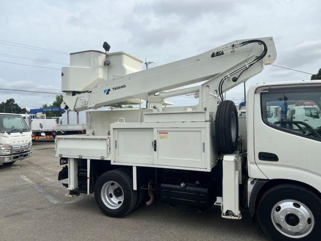 Hino Dutro 8