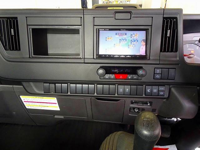 Isuzu Elf 11