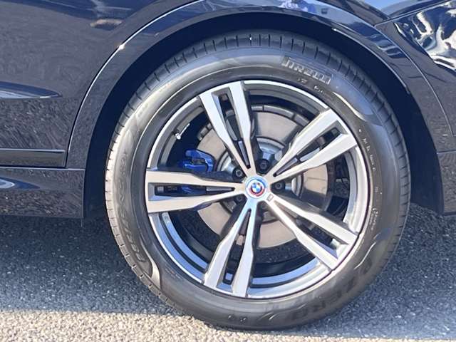 BMW X7 9