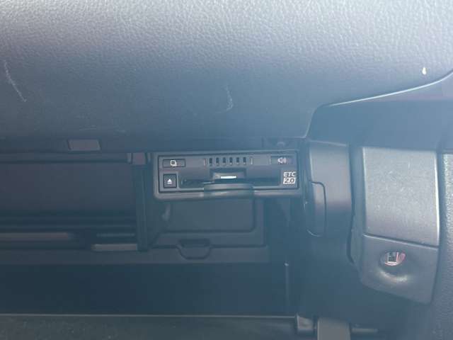 Lexus UX 9