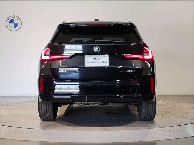 BMW X1 8