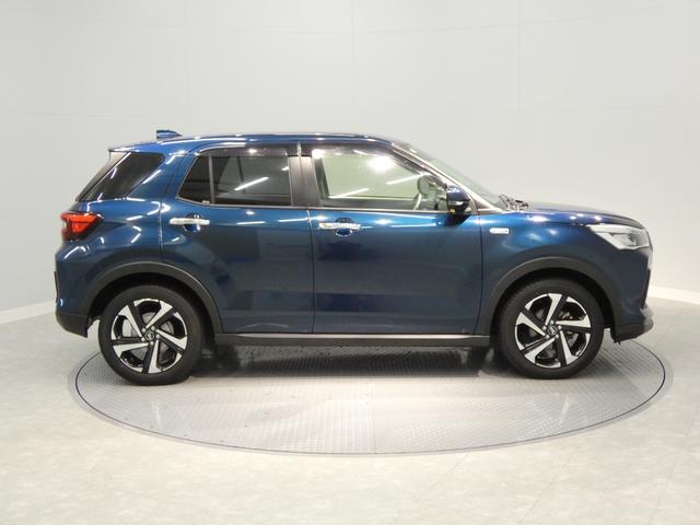 Daihatsu Rocky 4