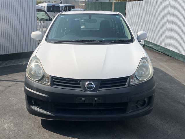 Nissan AD 3