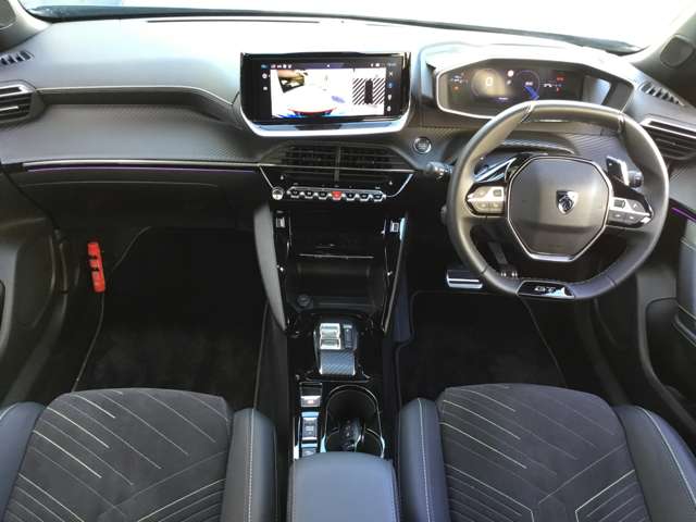 Peugeot SUV 2008 7
