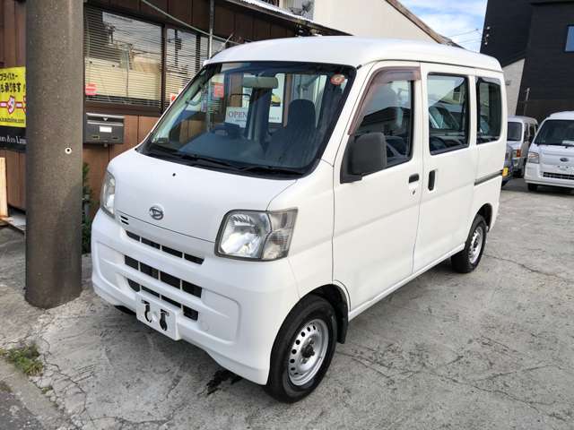 Daihatsu Hijet Cargo 12