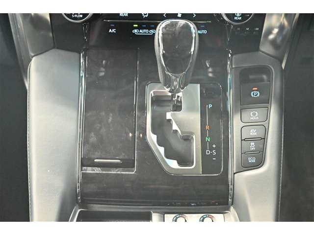 Toyota Alphard 7