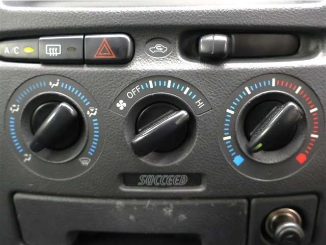 Toyota Succeed Van 11