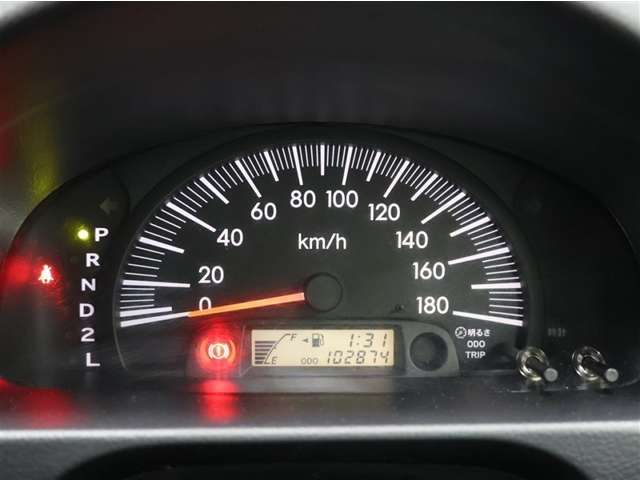 Toyota Succeed Van 8