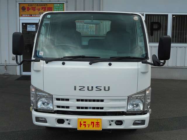 Isuzu Elf 3