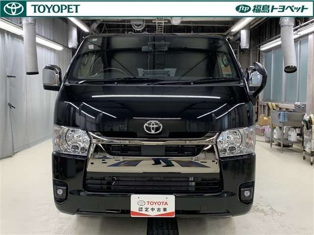 Toyota Hiace Van 2