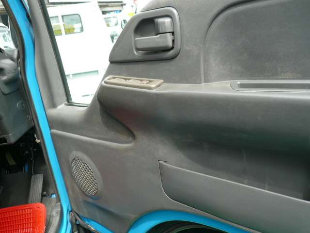 Isuzu Elf 10