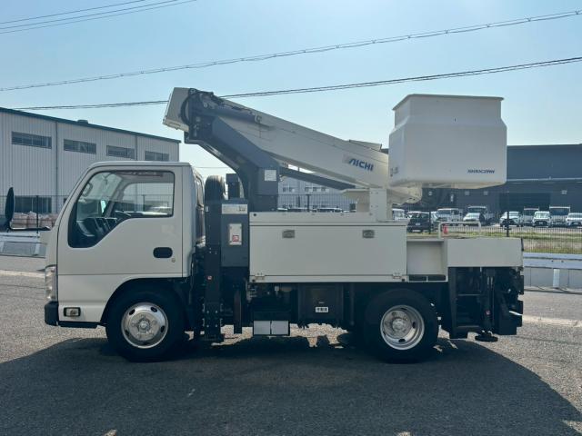 Isuzu Elf 5