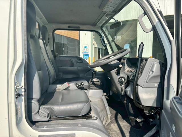 Isuzu Elf 10