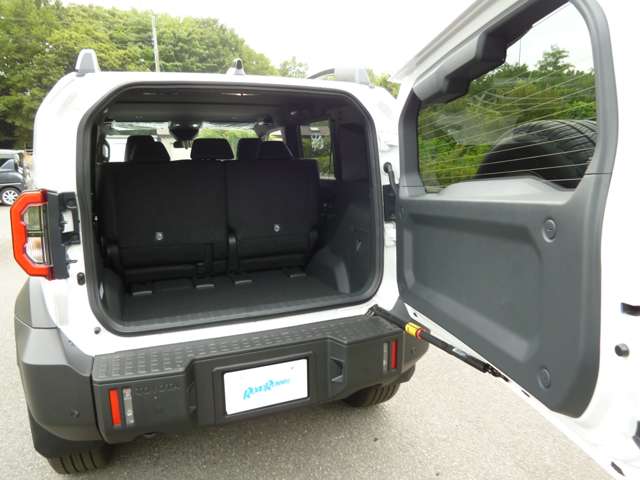 Toyota Land Cruiser FJ 11