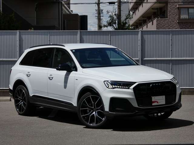 Audi Q7 11